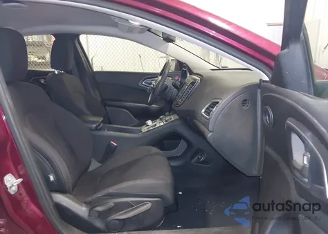 2015 Chrysler 200 Limited z USA, uszkodzony, nr VIN 1C3CCCAB2FN637266